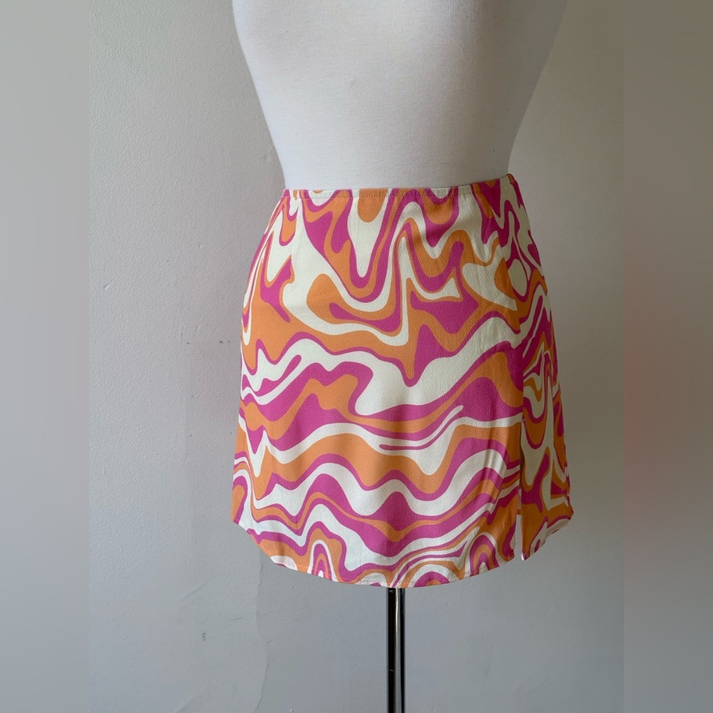 Aritzia Sunday Best Pink & Orange Swirl Mini Skirt – Size 4 - Picture 3 of 8